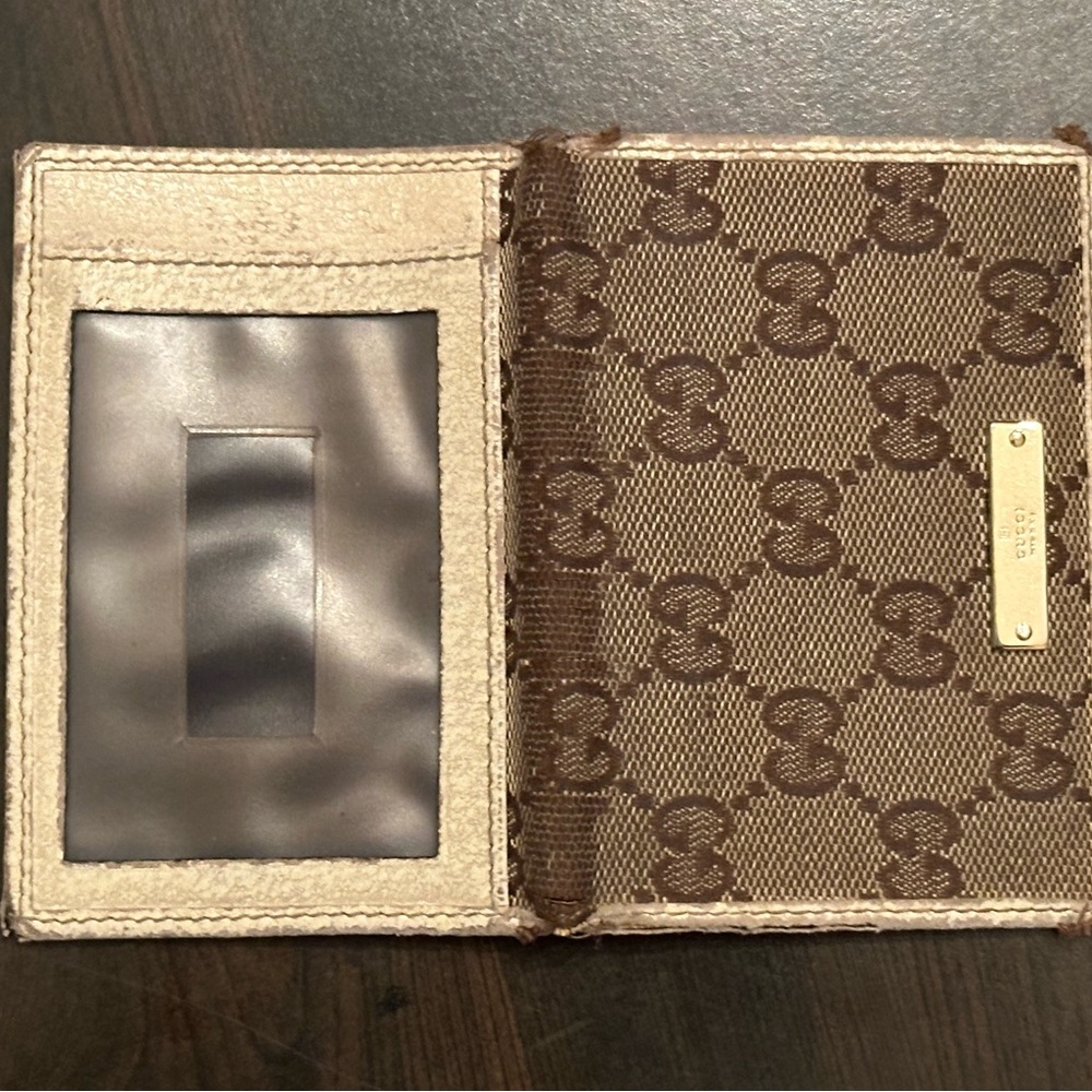 Gucci Brown Monogram Key Card Holder - Picture 4 of 7
